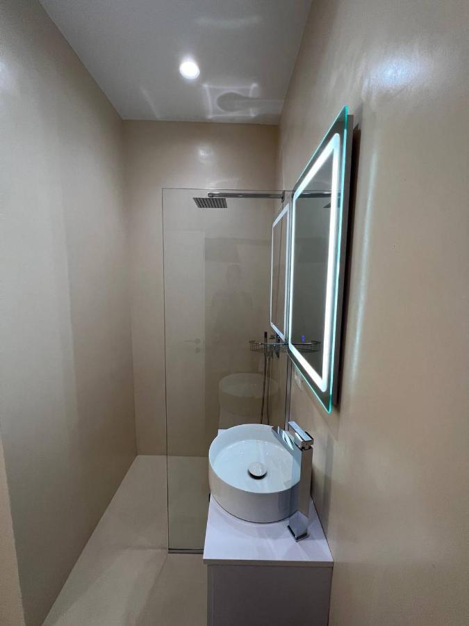 Mare Rooms Vlore Kanine Bagian luar foto